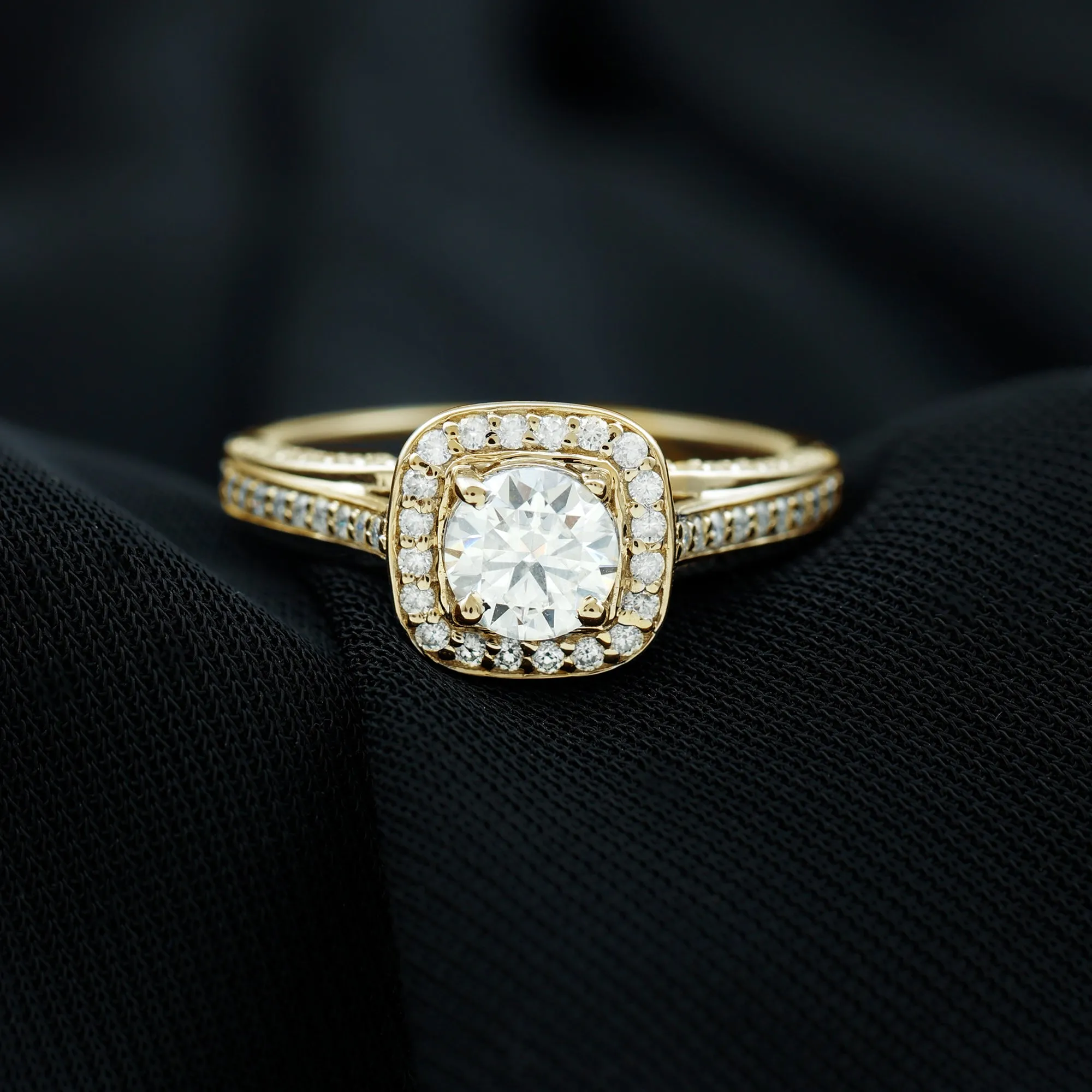 2.25 CT Classic Moissanite Engagement Ring with Accent