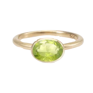 Charm Peridot Ring