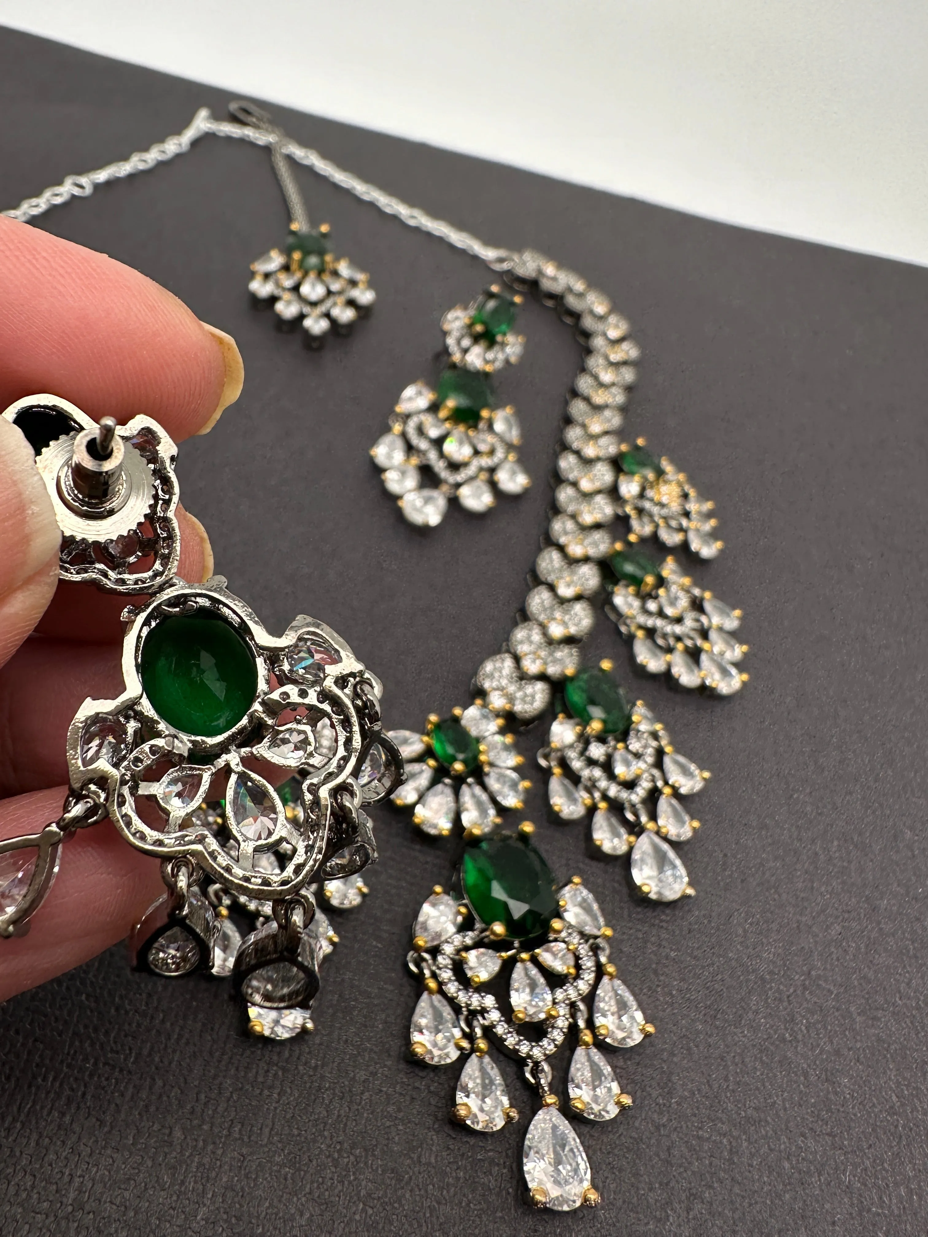 Diamond Color Stone Short Necklace