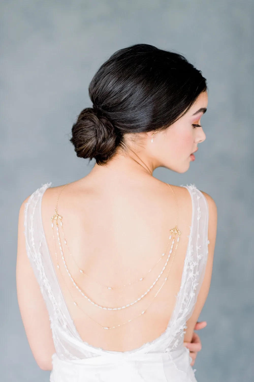 IRIS Draped Vintage Pearl Back Necklace