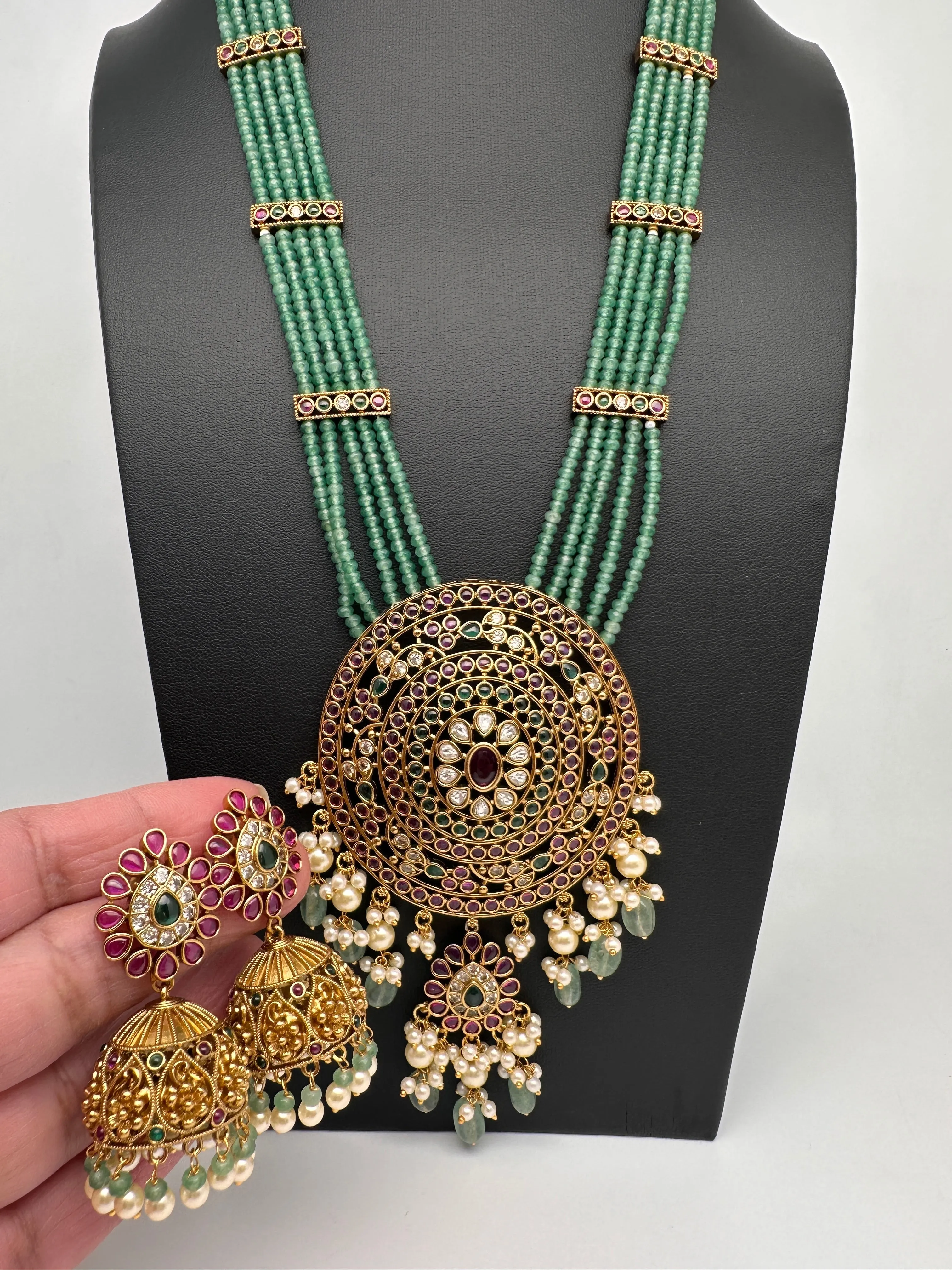 Kempu Onyx Beads Rani Haar Color Stone Necklace