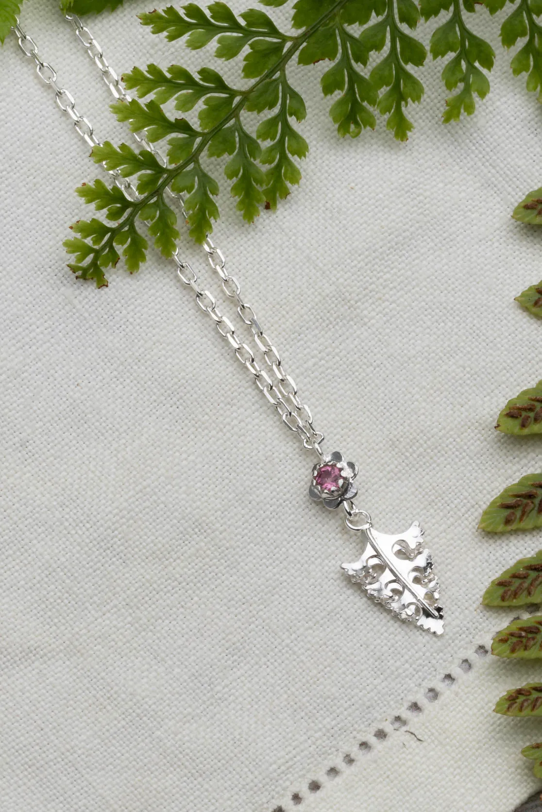Mini Arts And Crafts Leaf And Forget Me Not pendant