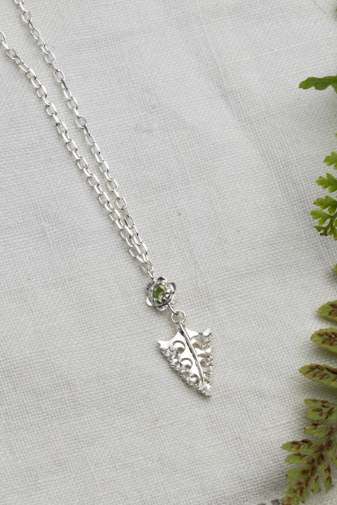 Mini Arts And Crafts Leaf And Forget Me Not pendant