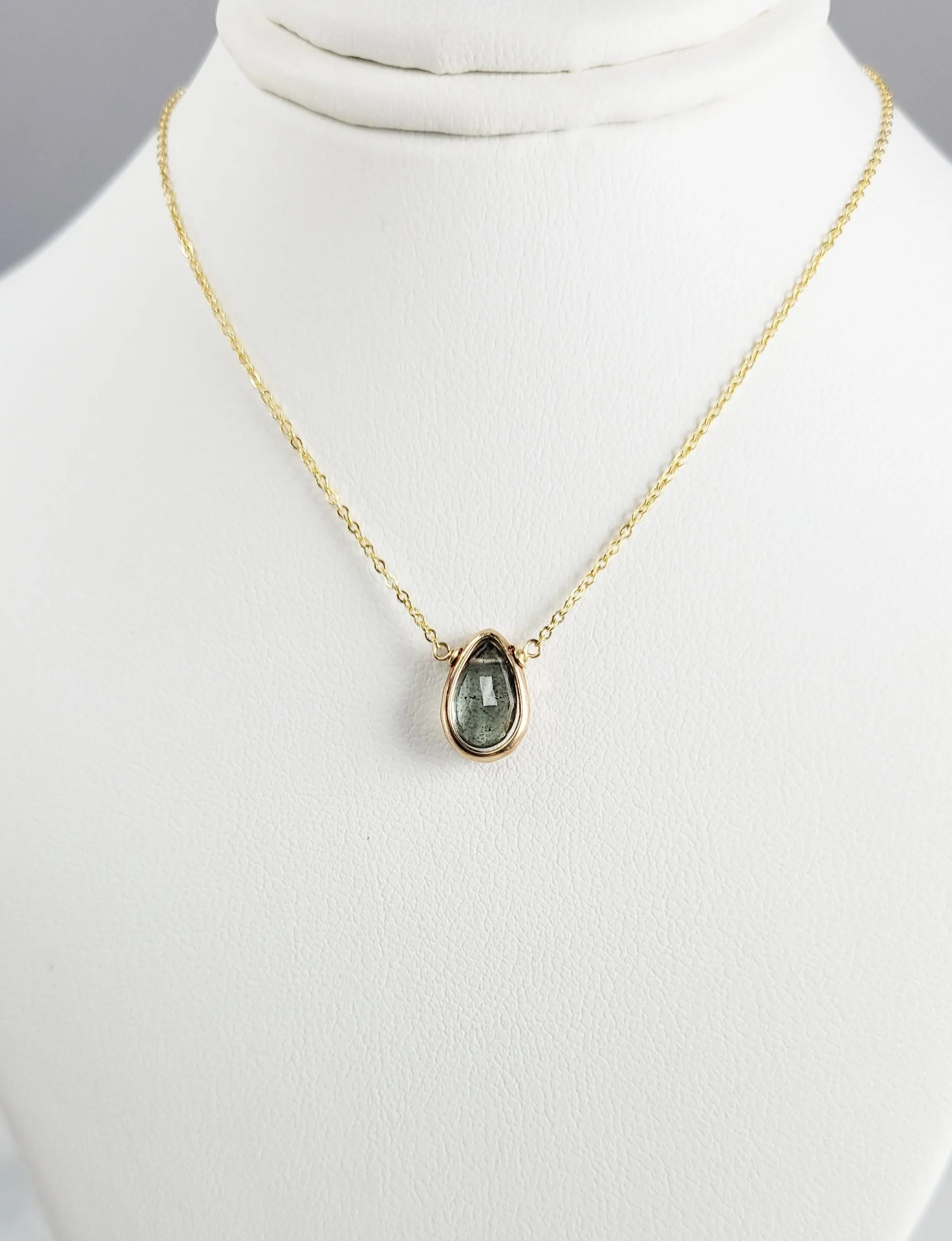 Moss Aquamarine Pendant Necklace