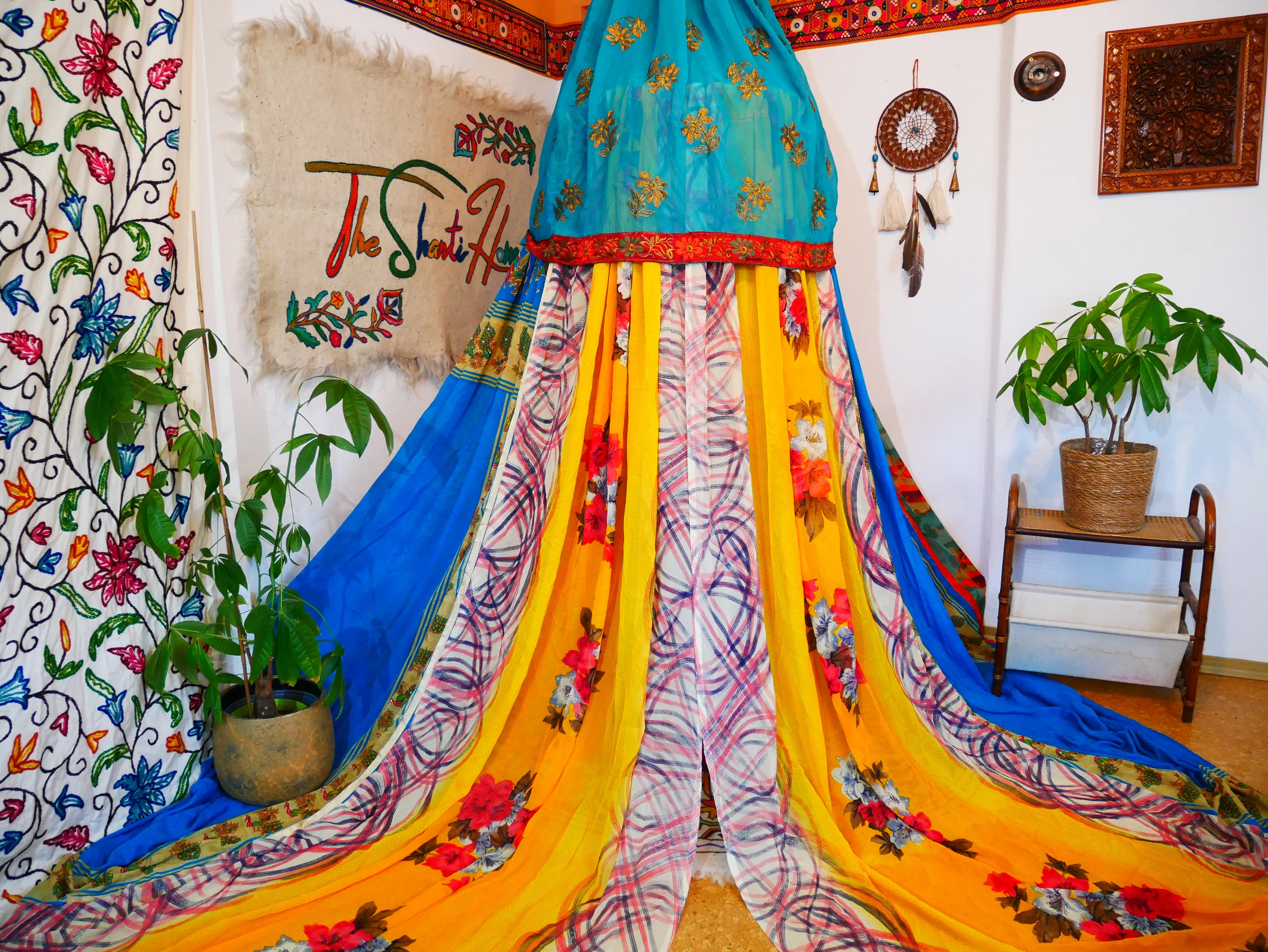 Saree tent Indian canopy - boho bed canopy  | bohemian wedding backdrop - Hippie decor - floor seating area | meditation room - Shanti baldachin