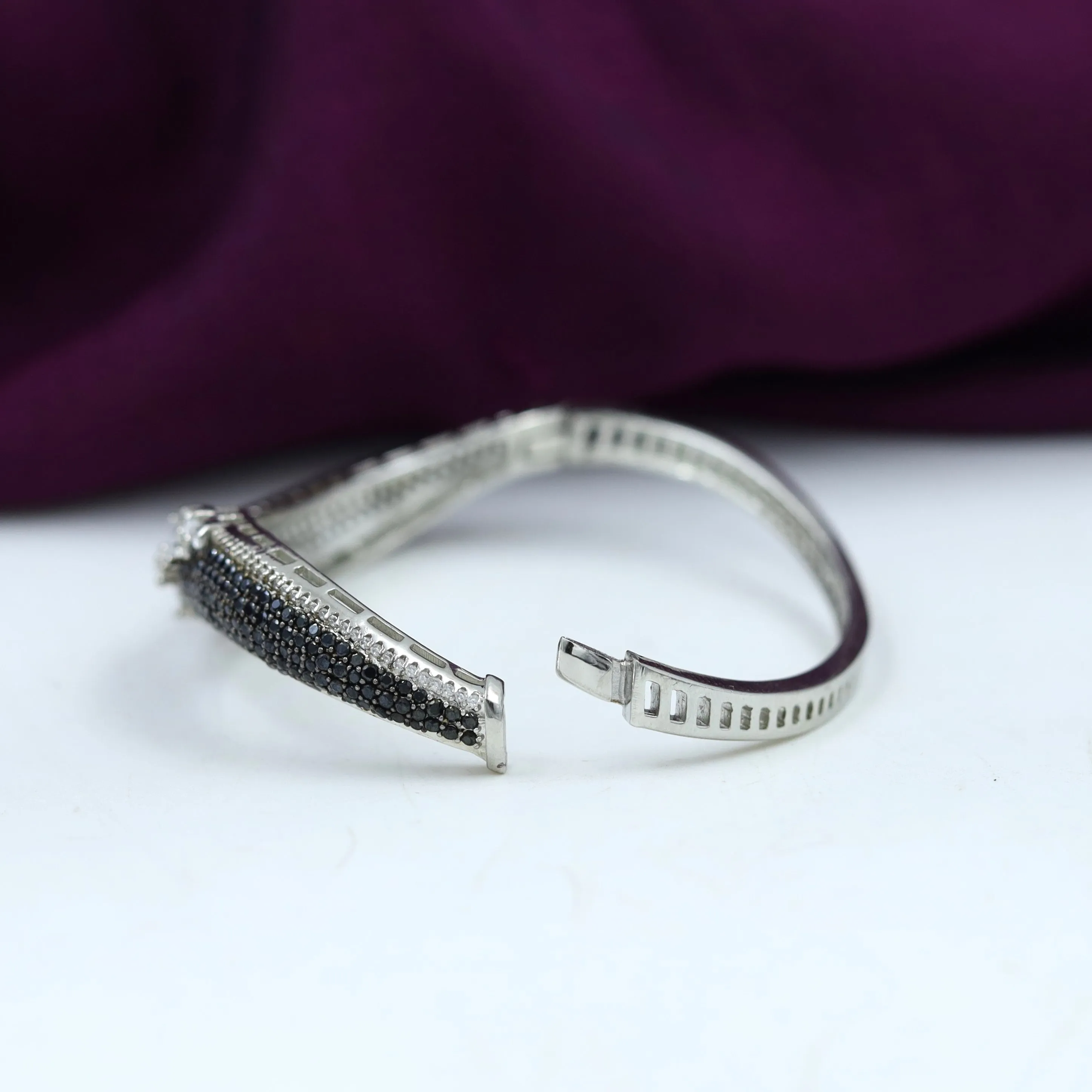 Zircon/AD Bracelet 12585-28